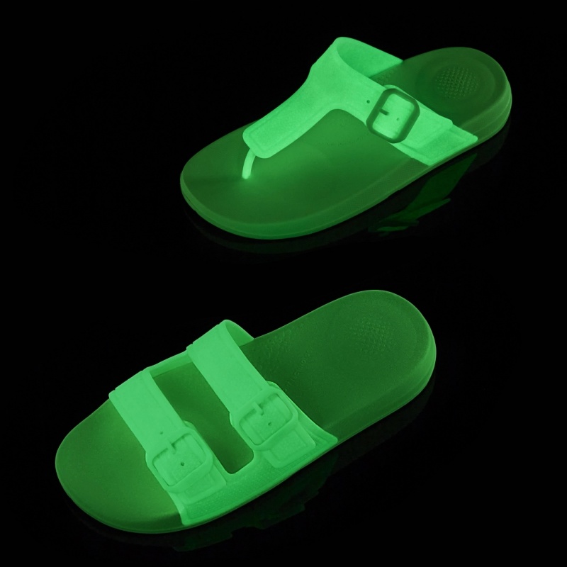 Light Green Fitflop Iqushion Rubber Tpu Flip Flops Women's Flip Flops | PH-2371RNBMH